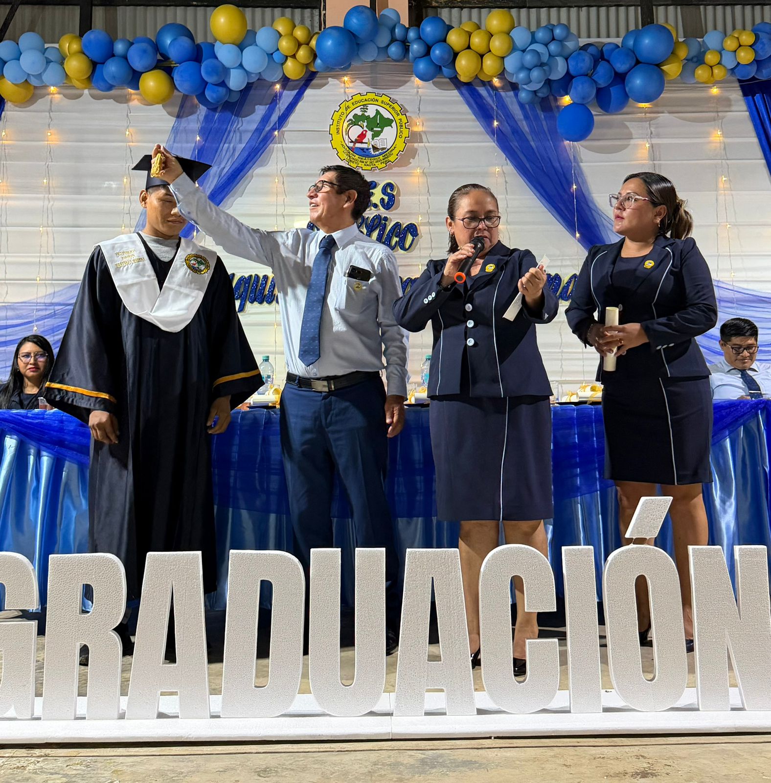 🎓✨ 𝐂𝐄𝐑𝐄𝐌𝐎𝐍𝐈𝐀 𝐃𝐄 𝐆𝐑𝐀𝐃𝐔𝐀𝐂𝐈𝐎́𝐍 𝐈𝐍𝐒𝐓𝐈𝐓𝐔𝐂𝐈𝐎𝐍𝐀𝐋 – 𝐏𝐑𝐎𝐌𝐎𝐂𝐈𝐎́𝐍 𝟐𝟎𝟐𝟓✨